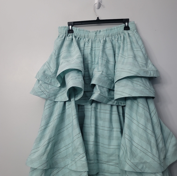 BuruTeagan Tiered Ruffle Textured Stripe Full Length A-Line Pocketed Coordinatin - Picture 4 of 12